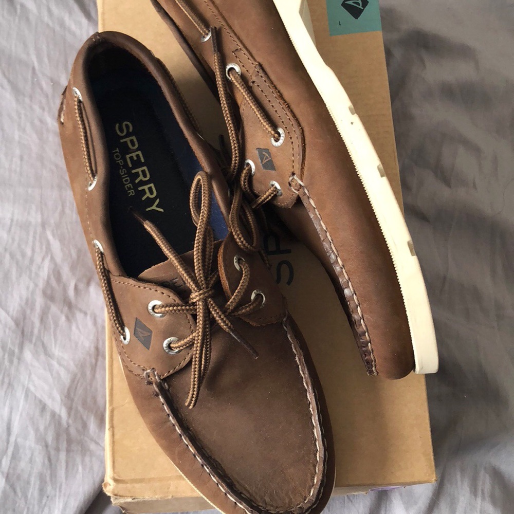 NWT Brown Sperry’s